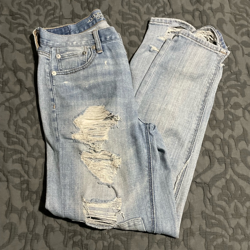 Like New Womans AE Jeans